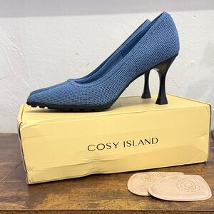 Cozy Island Blue Knit Pointed-Toe Mid Heel Pumps